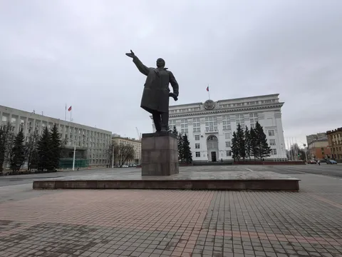 Памятник В.И. Ленину