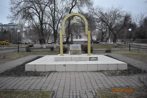 Братская могила красноармейцев 35-й дивизии 5-й Красной Армии, погибших при освобождении Кузбасса. Мемориал