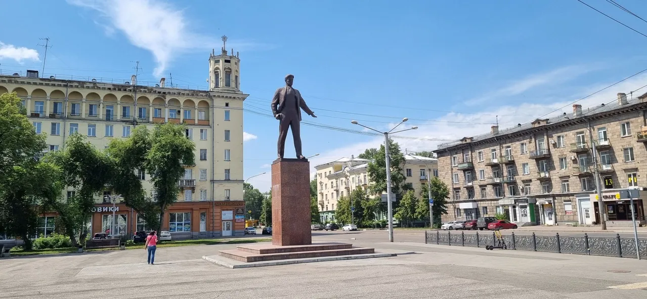 Памятник В.В.Маяковскому