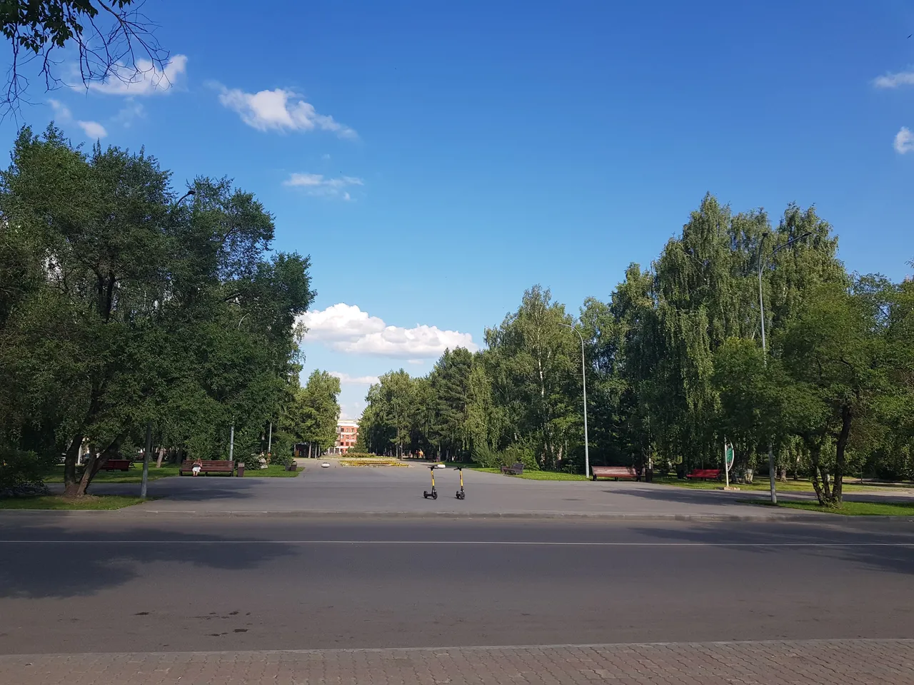 Бульвар  ул. Коммунистической