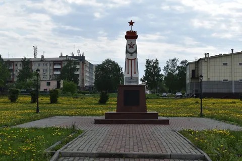Памятник железнодорожникам, участникам мартовского восстания 1919 г.