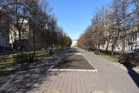 Площадь Пушкина, бульвар ул. Орджоникидзе